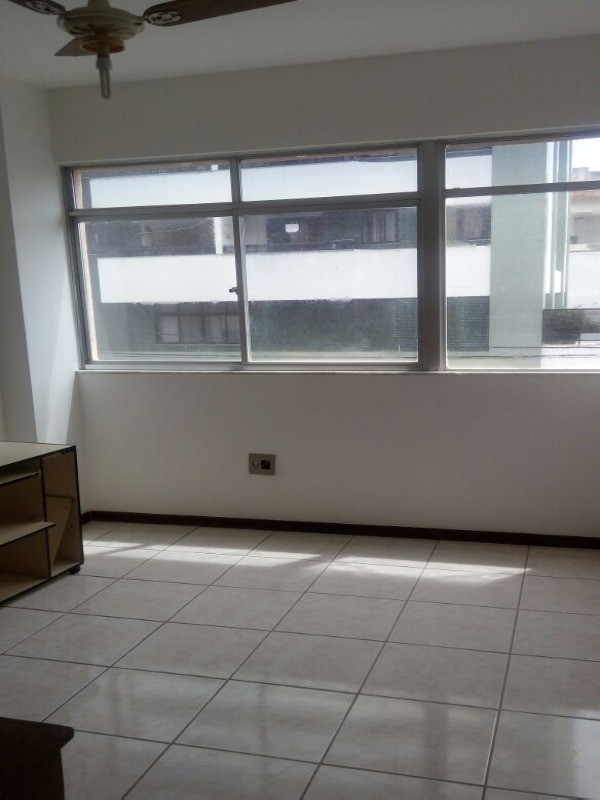 Apartamento à venda com 3 quartos, 98m² - Foto 6