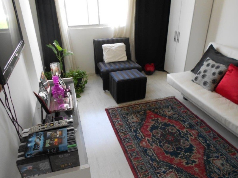 Apartamento à venda com 2 quartos, 70m² - Foto 1