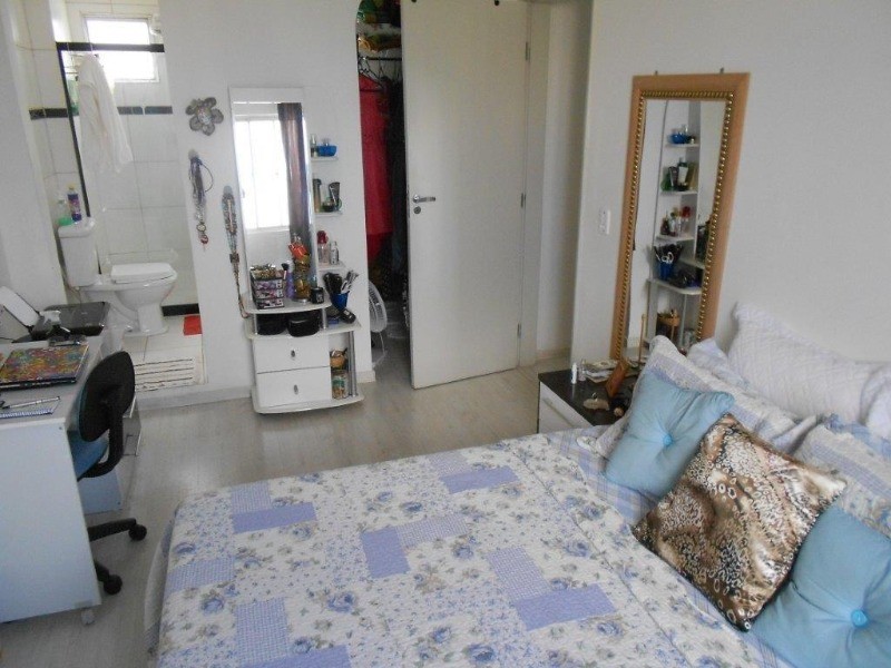 Apartamento à venda com 2 quartos, 70m² - Foto 4