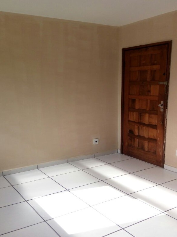 Apartamento à venda com 2 quartos, 58m² - Foto 4