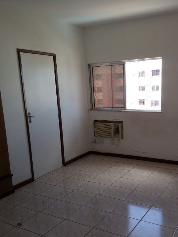 Apartamento à venda com 2 quartos, 60m² - Foto 4