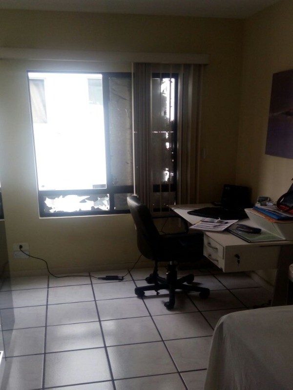 Apartamento à venda com 2 quartos, 70m² - Foto 3