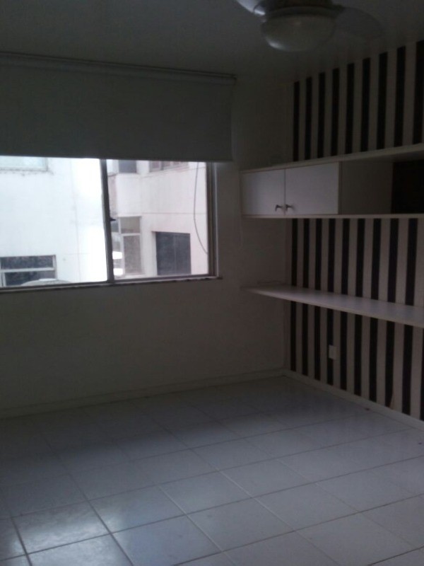 Apartamento à venda com 3 quartos, 80m² - Foto 3