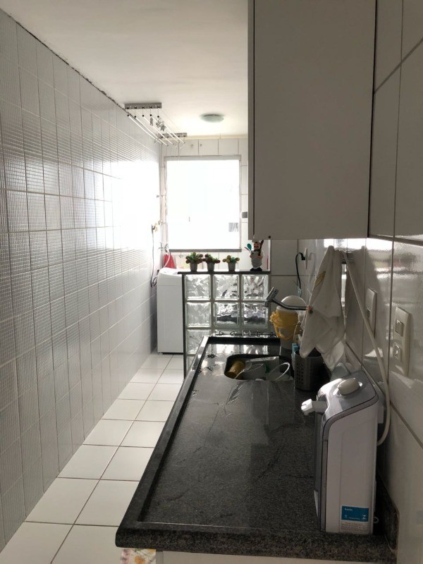 Apartamento à venda com 2 quartos, 65m² - Foto 9