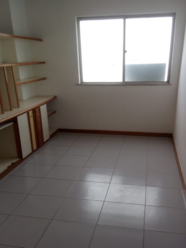 Apartamento à venda com 3 quartos, 70m² - Foto 4