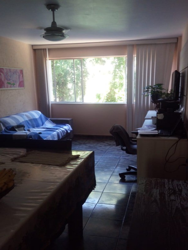 Apartamento à venda com 3 quartos, 75m² - Foto 1