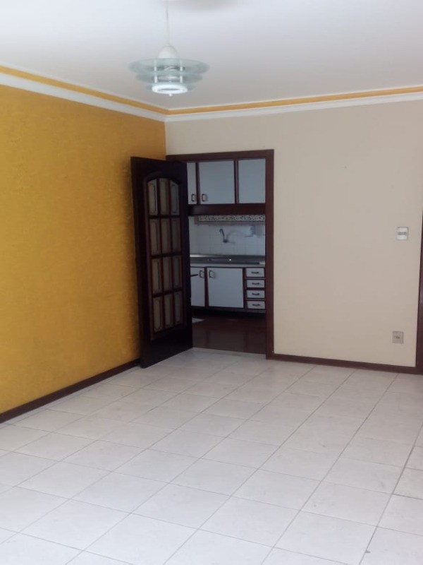 Apartamento à venda com 2 quartos, 57m² - Foto 2