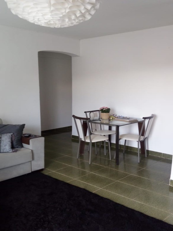 Apartamento à venda com 3 quartos, 83m² - Foto 2