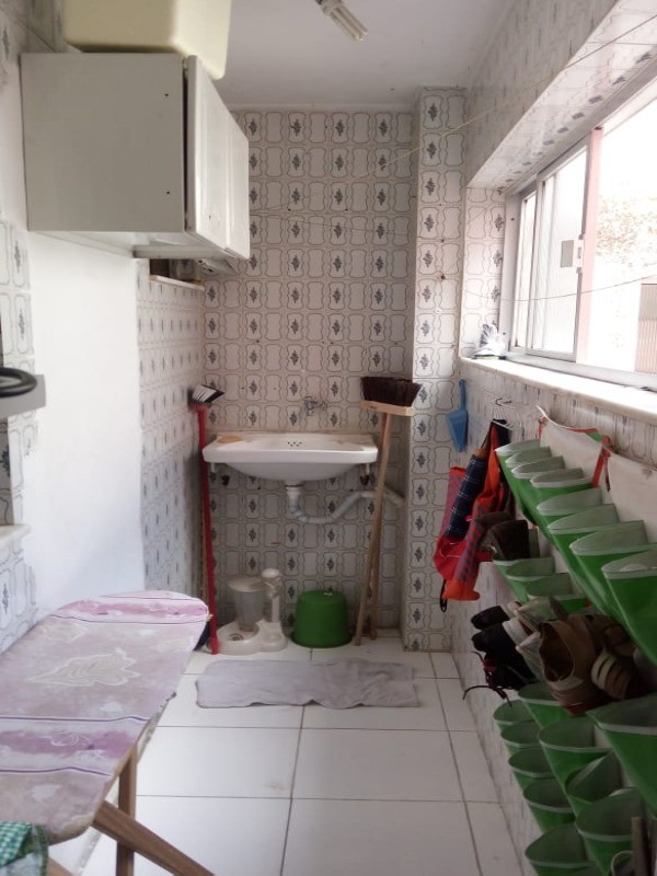 Apartamento à venda com 3 quartos, 83m² - Foto 4