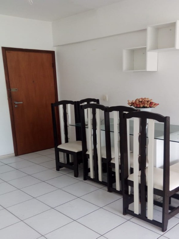 Apartamento à venda com 2 quartos, 50m² - Foto 2