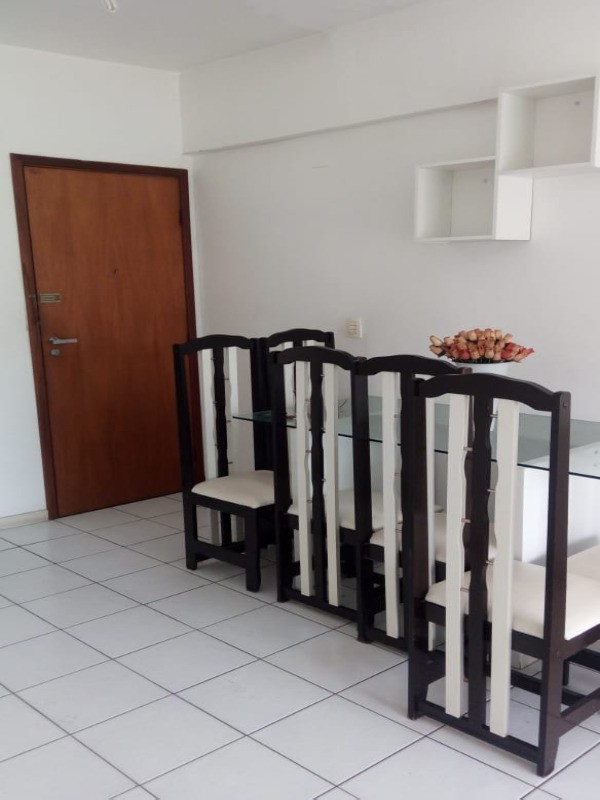 Apartamento à venda com 2 quartos, 50m² - Foto 2