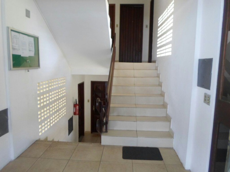 Apartamento à venda com 2 quartos, 70m² - Foto 9