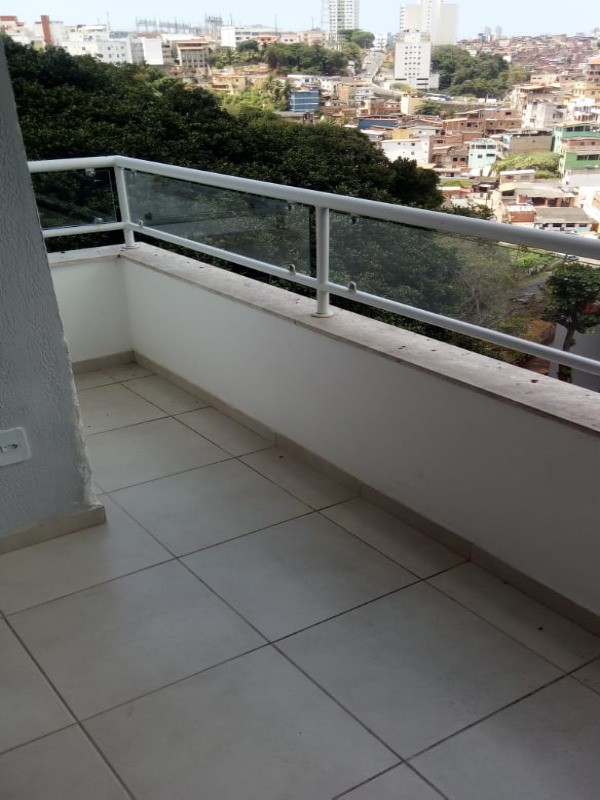 Apartamento à venda com 2 quartos, 70m² - Foto 4