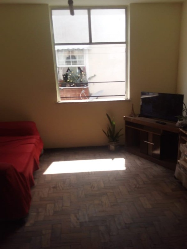 Apartamento à venda com 1 quarto, 40m² - Foto 4