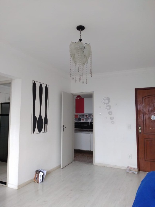 Apartamento à venda com 2 quartos, 70m² - Foto 1