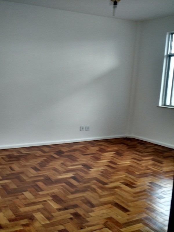 Apartamento à venda com 3 quartos, 85m² - Foto 2