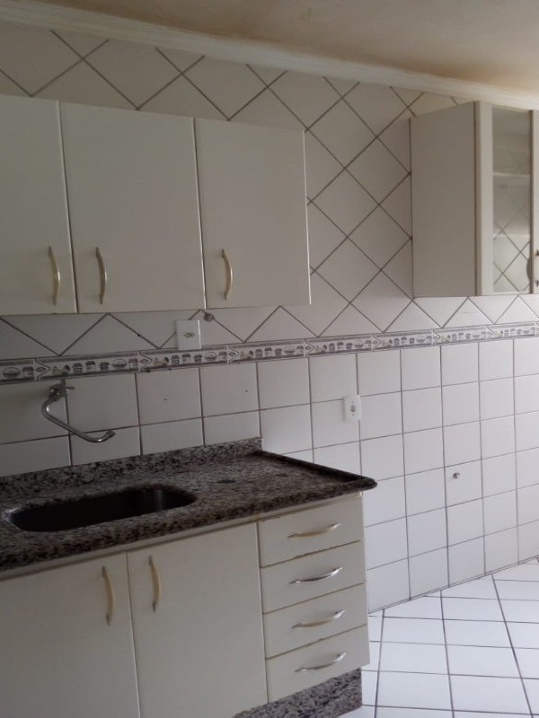 Apartamento à venda com 3 quartos, 90m² - Foto 15