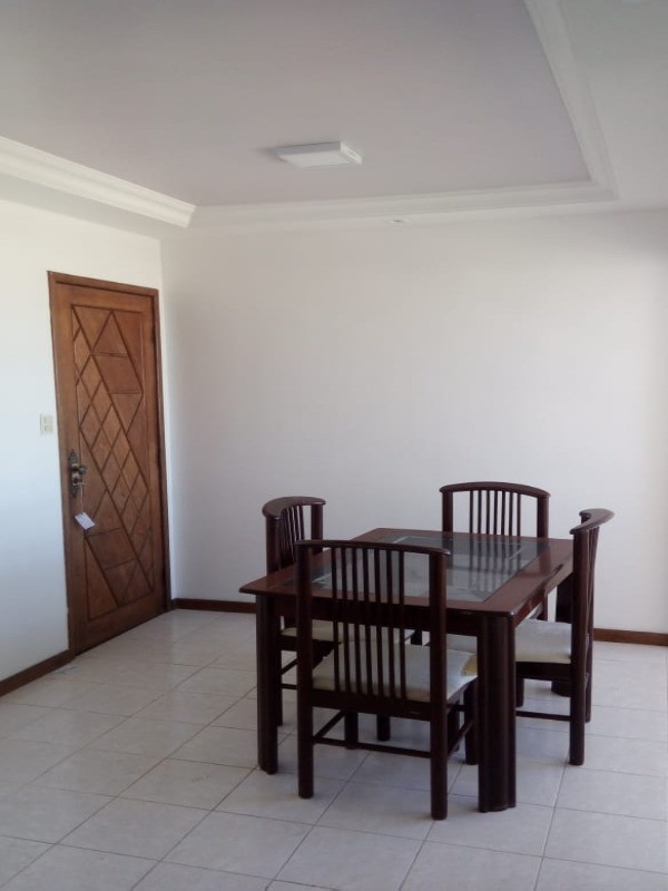 Apartamento à venda com 2 quartos, 57m² - Foto 1