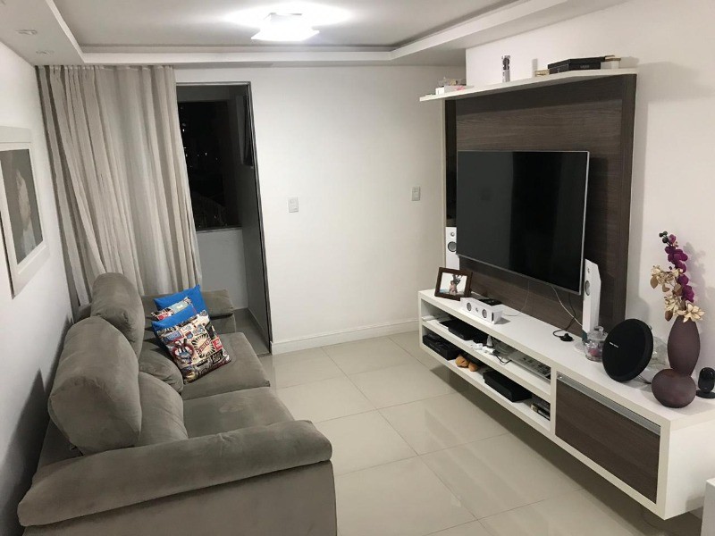 Apartamento à venda com 2 quartos, 55m² - Foto 1