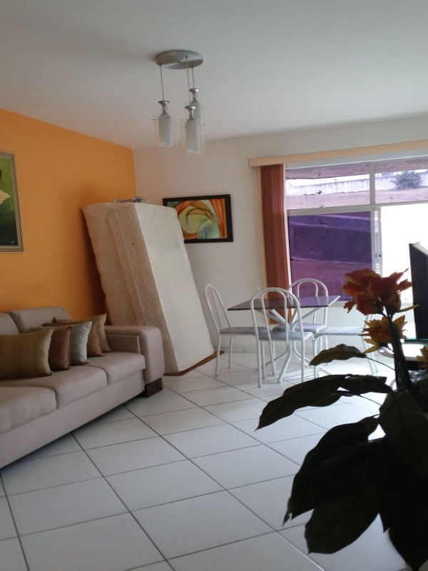 Apartamento à venda com 3 quartos, 65m² - Foto 1