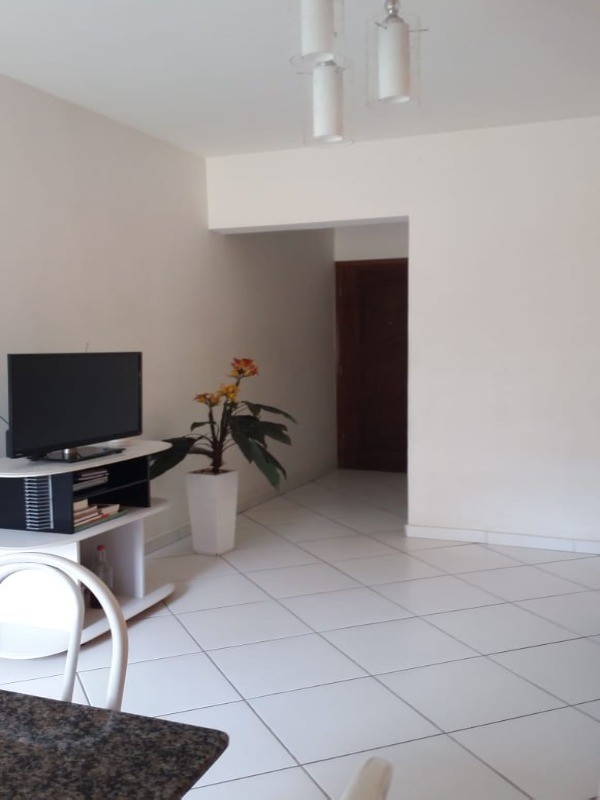 Apartamento à venda com 3 quartos, 65m² - Foto 4