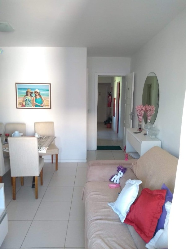 Apartamento à venda com 2 quartos, 60m² - Foto 3