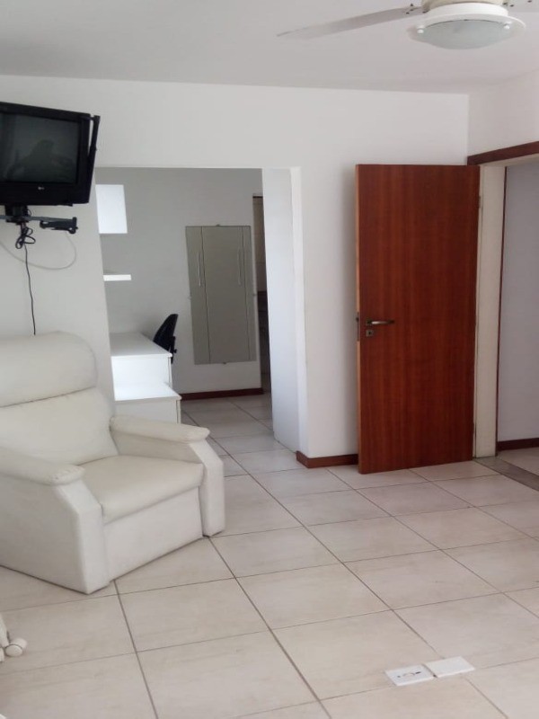 Apartamento à venda com 2 quartos, 75m² - Foto 6