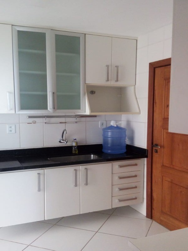 Apartamento à venda com 2 quartos, 75m² - Foto 9