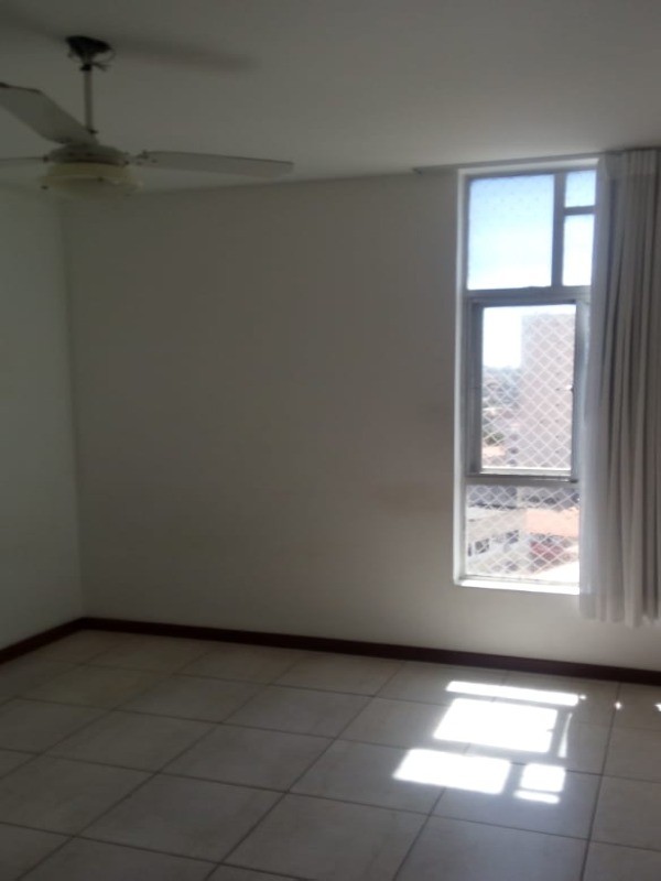 Apartamento à venda com 2 quartos, 75m² - Foto 7