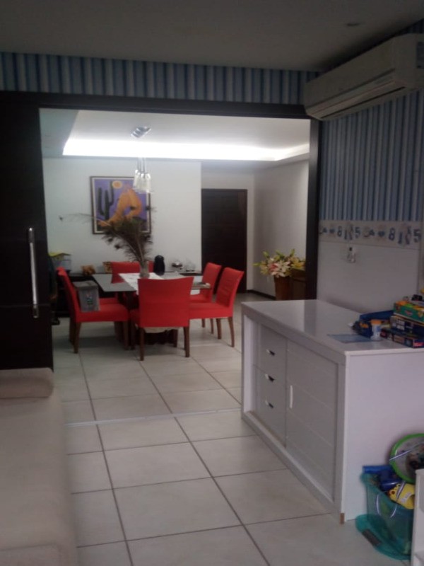 Apartamento à venda com 2 quartos, 87m² - Foto 2