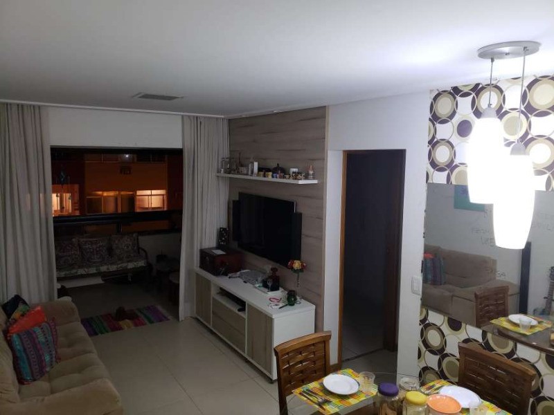 Apartamento à venda com 3 quartos, 80m² - Foto 2