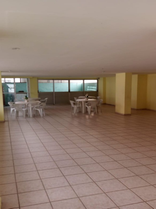 Apartamento à venda com 2 quartos, 70m² - Foto 10