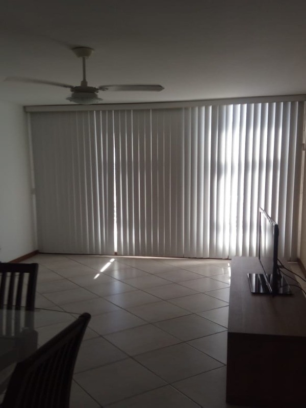 Apartamento à venda com 2 quartos, 75m² - Foto 3