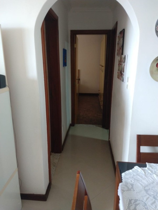 Apartamento à venda com 2 quartos, 70m² - Foto 9