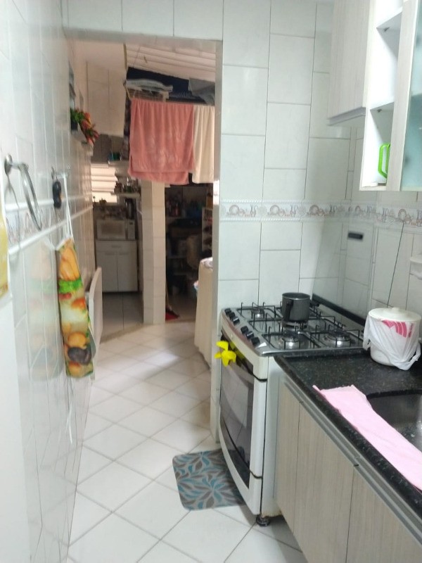 Apartamento à venda com 2 quartos, 70m² - Foto 11