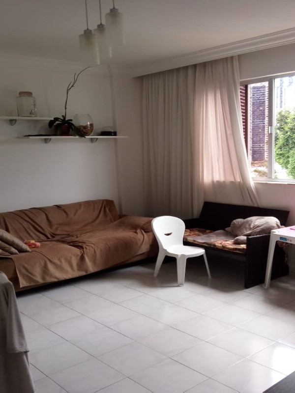 Apartamento à venda com 2 quartos, 65m² - Foto 2