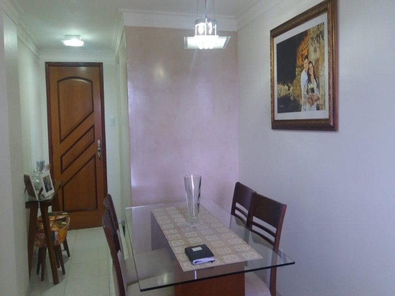 Apartamento à venda com 2 quartos, 60m² - Foto 2