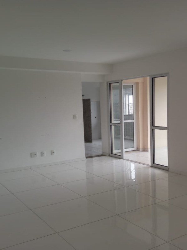 Apartamento à venda com 3 quartos, 82m² - Foto 3