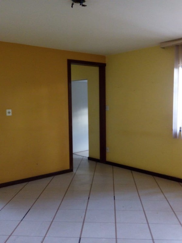 Apartamento à venda com 2 quartos, 60m² - Foto 1