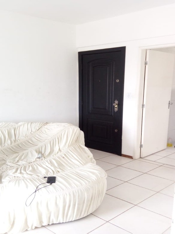 Apartamento à venda com 2 quartos, 60m² - Foto 1