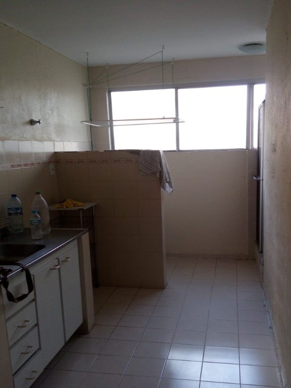 Apartamento à venda com 2 quartos, 60m² - Foto 5