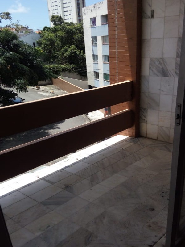 Apartamento à venda com 3 quartos, 100m² - Foto 1