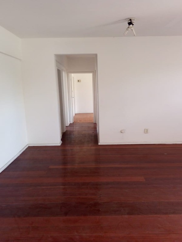 Apartamento à venda com 3 quartos, 100m² - Foto 4