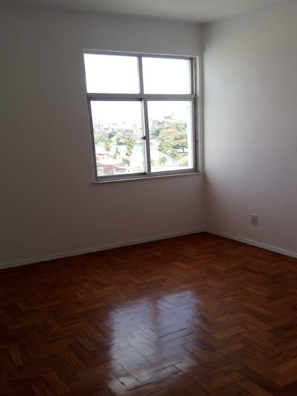 Apartamento à venda com 3 quartos, 100m² - Foto 8