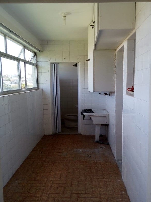 Apartamento à venda com 3 quartos, 100m² - Foto 11