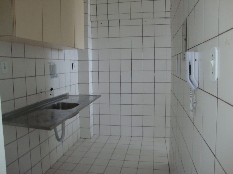 Apartamento à venda com 2 quartos, 60m² - Foto 7