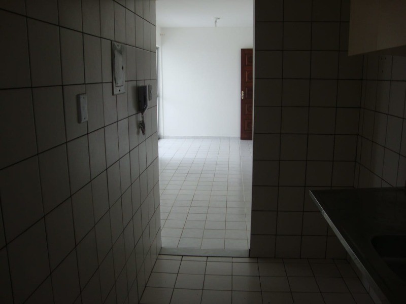 Apartamento à venda com 2 quartos, 60m² - Foto 15