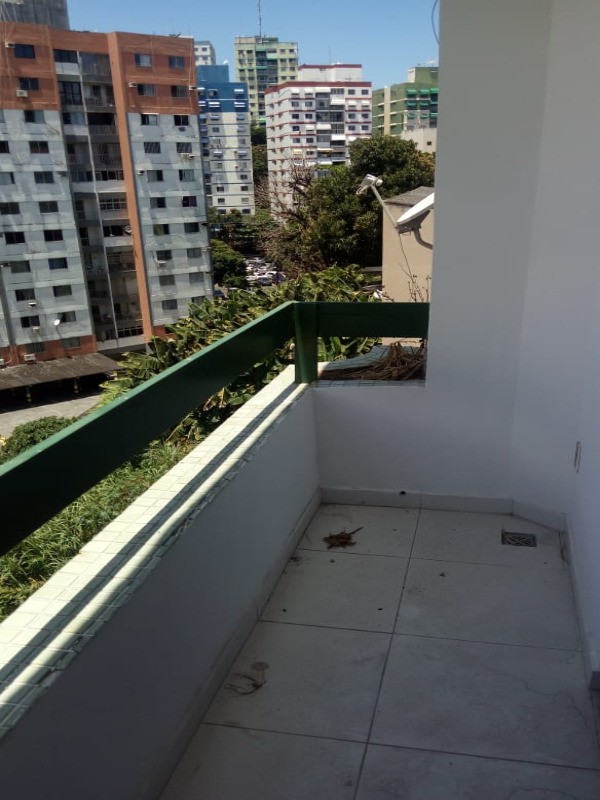 Apartamento à venda com 2 quartos, 75m² - Foto 5