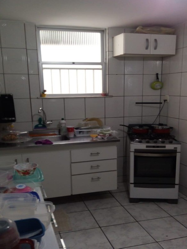 Apartamento à venda com 2 quartos, 70m² - Foto 11