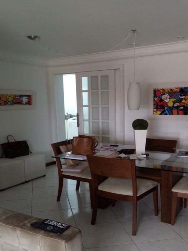 Apartamento à venda com 2 quartos, 65m² - Foto 1